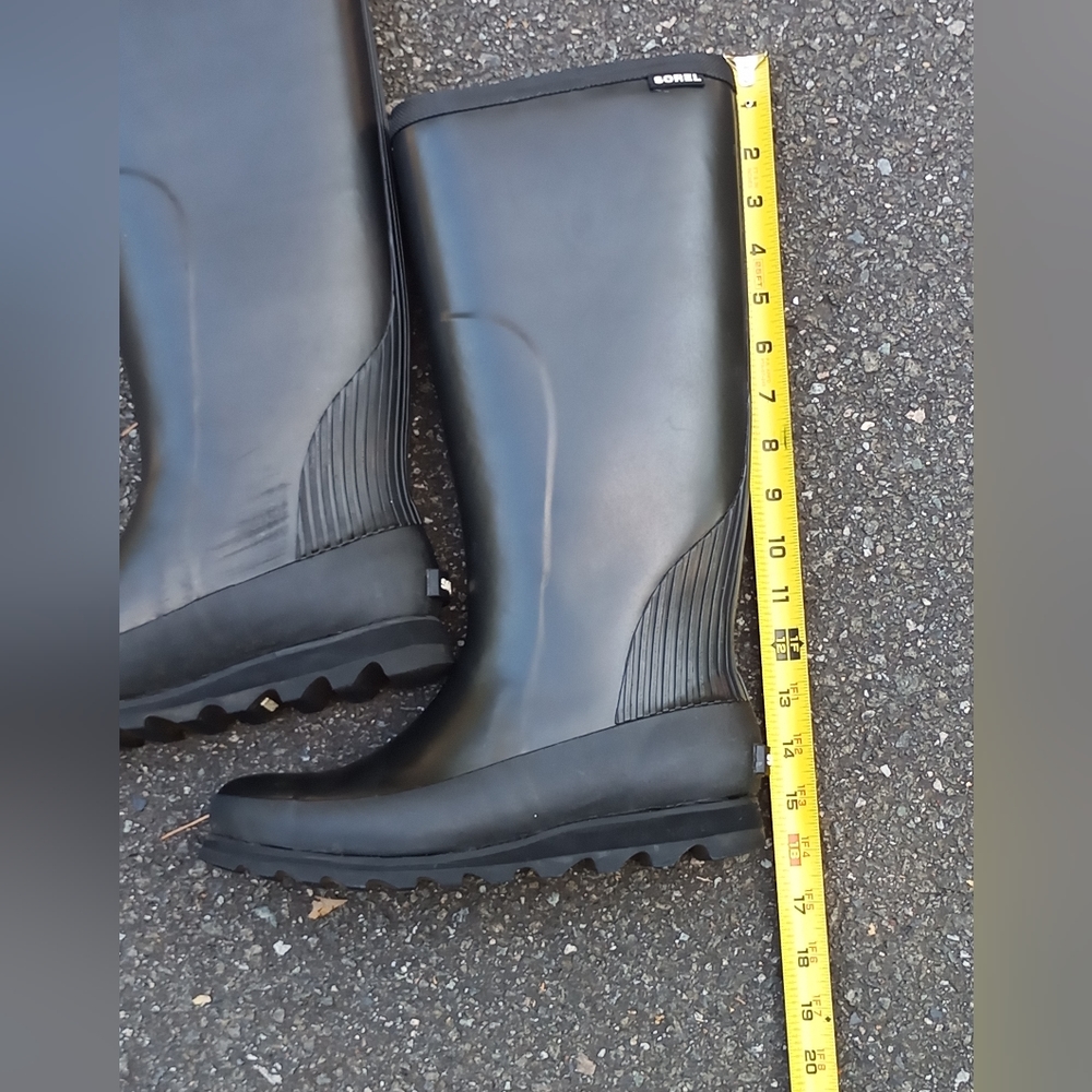 Sorel Joan Wedge Tall Waterproof (low heel) Rain Boots (pre-loved) - Picture 12 of 16